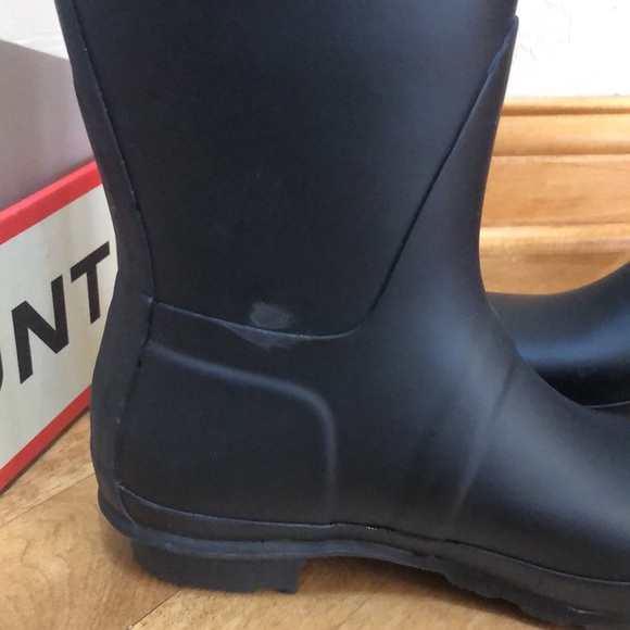 Hunter rain boots size 9 with original box and wrapping - Picture 11 of 12